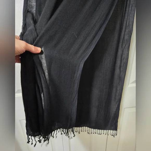 Ashley Cooper Black Scarf Shawl - Picture 2 of 7